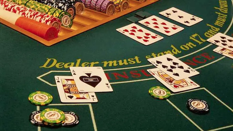 Cách chơi Blackjack với những điều người chơi nên biết 2 Cách chơi blackjack dễ dàng nhất